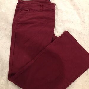 American Eagle Outfitters Women's Burgundy Pants NWT US 20 Regular
